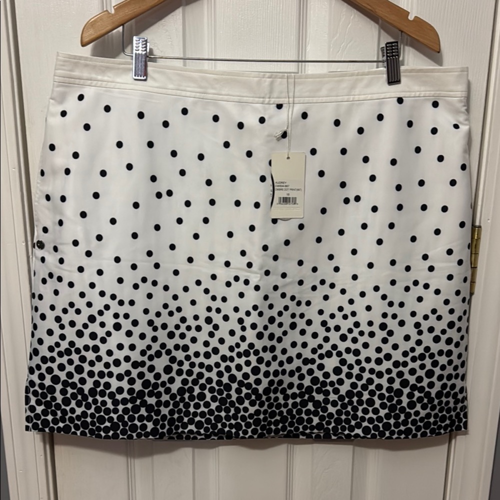 Cracked wheat Black and White Mini Skorts for Night or day Out